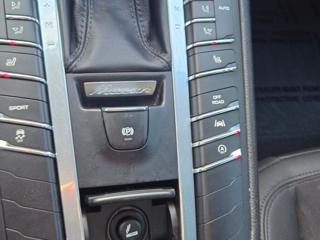 2018 Porsche Macan Base