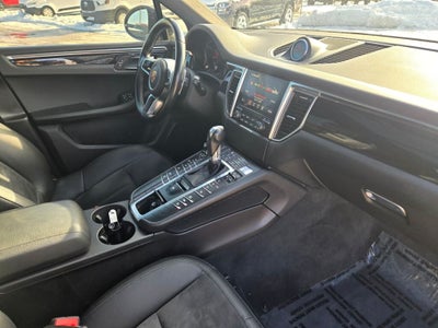 2018 Porsche Macan Base
