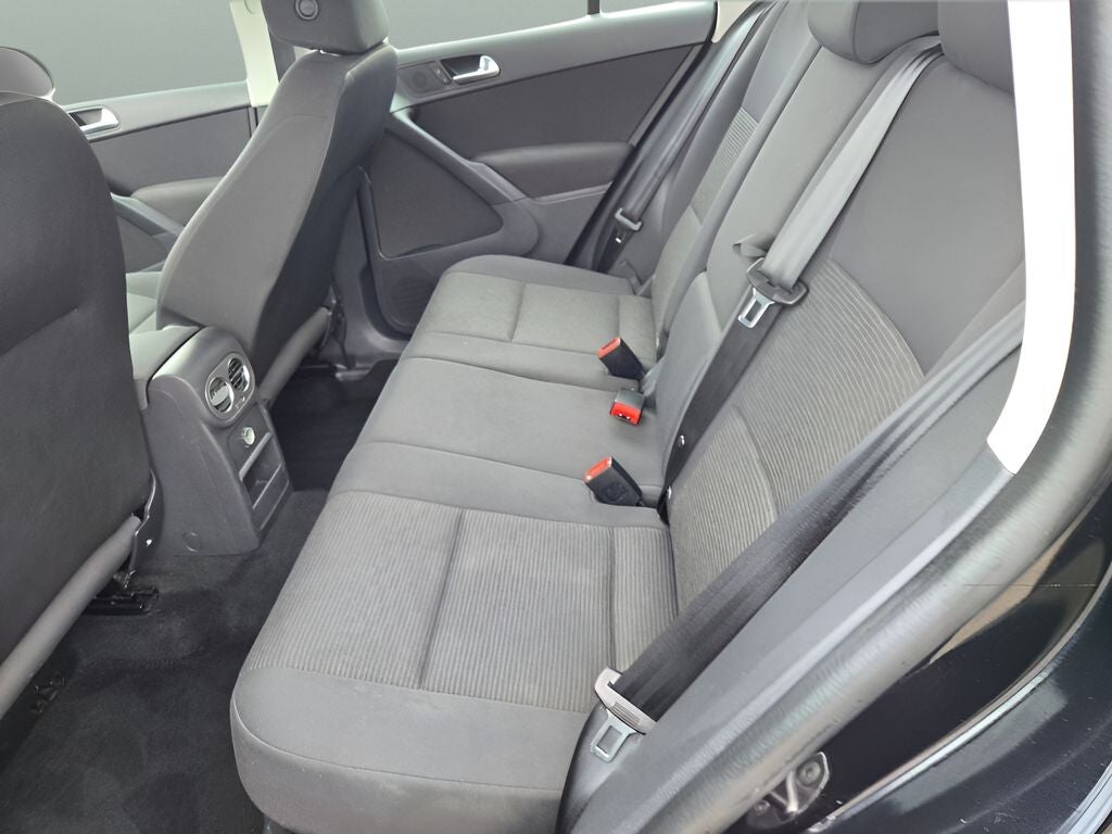 2018 Volkswagen Tiguan Limited 2.0T 4Motion